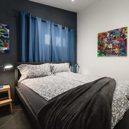 Holiday home Urban Black