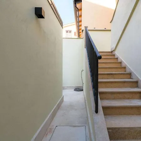 Urban Black Ferienhaus