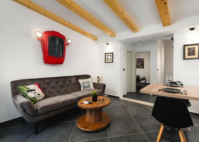 Urban Black * Poreč